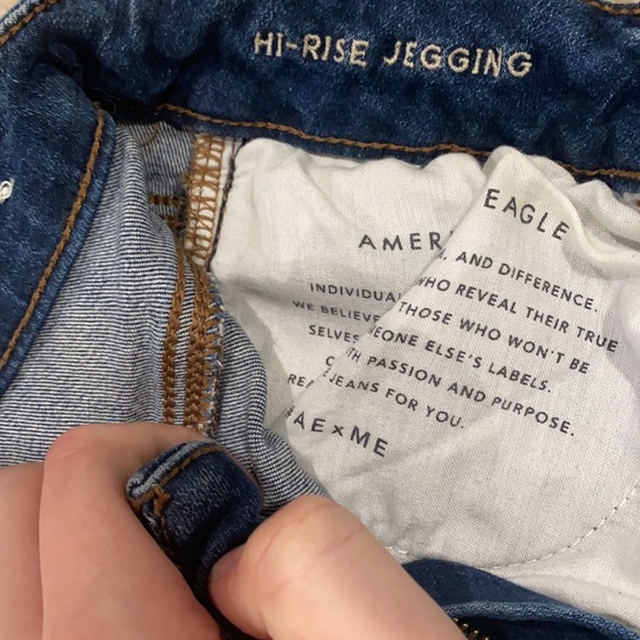 American Eagle Hi Rise Jeggings (long) - Picture 4 of 4